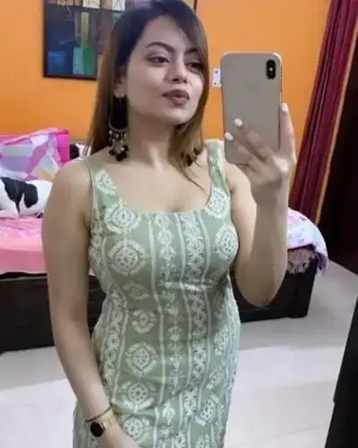 Call Girl in Hadapsar